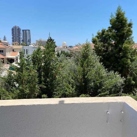 1-Bedroom Apartment With View Limassol Bagian luar foto